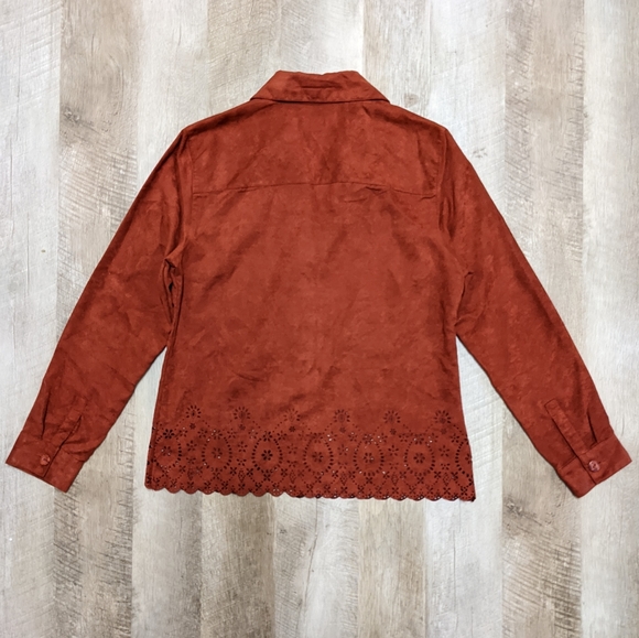 Westbound Velvet Long Sleeve Button Down Shirt - Picture 7 of 7